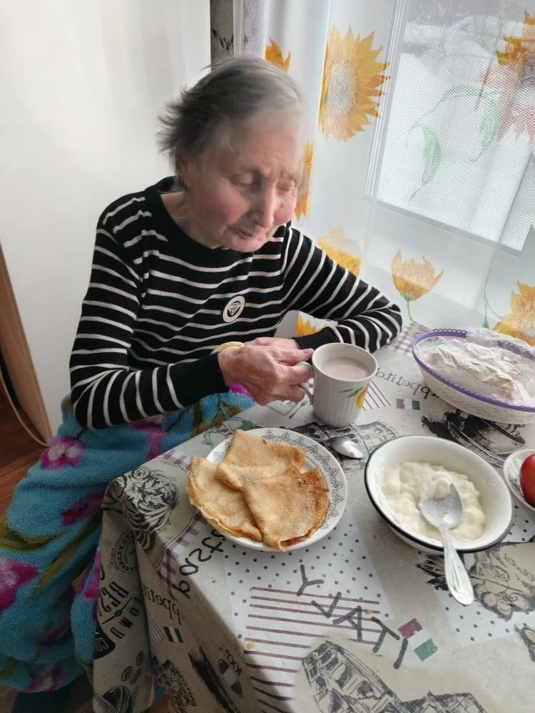 Угощение блинами