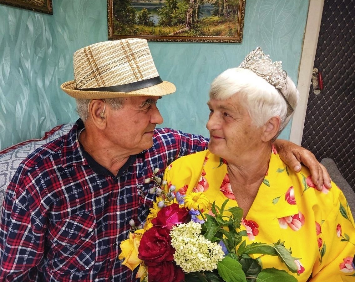 «О любви, что длиною в жизнь»: семья Зольниковых!