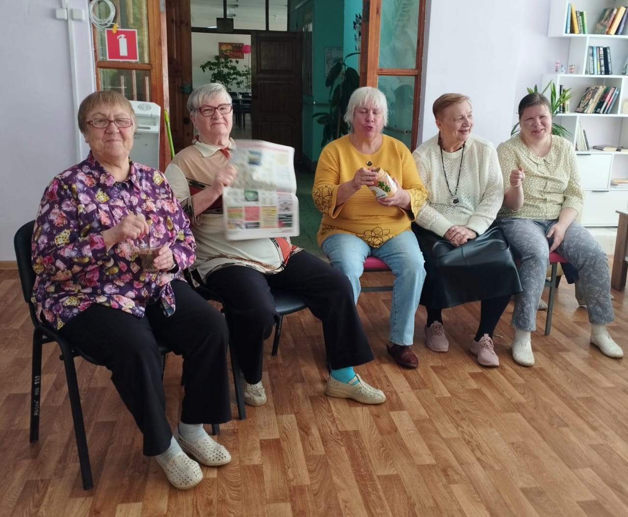 ФОЛЬКЛОРНО-ИГРОВАЯ ПРОГРАММА «ЭХ, ВЫ, ЛАПТИ, ЛАПОТОЧКИ!»